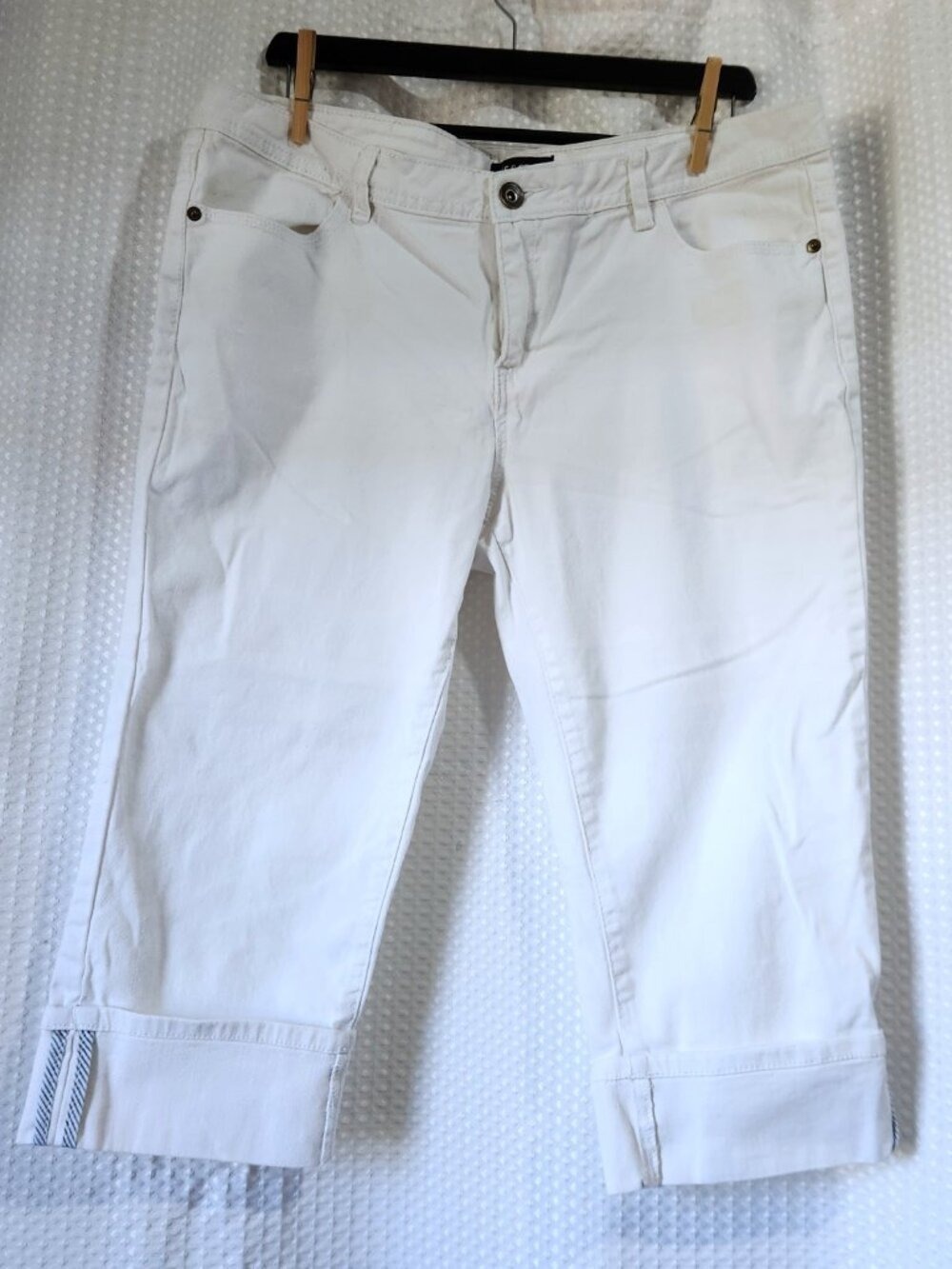 Jessica Womens Size 14P White Capri Pants Cropped Cuffed Denim Stretch